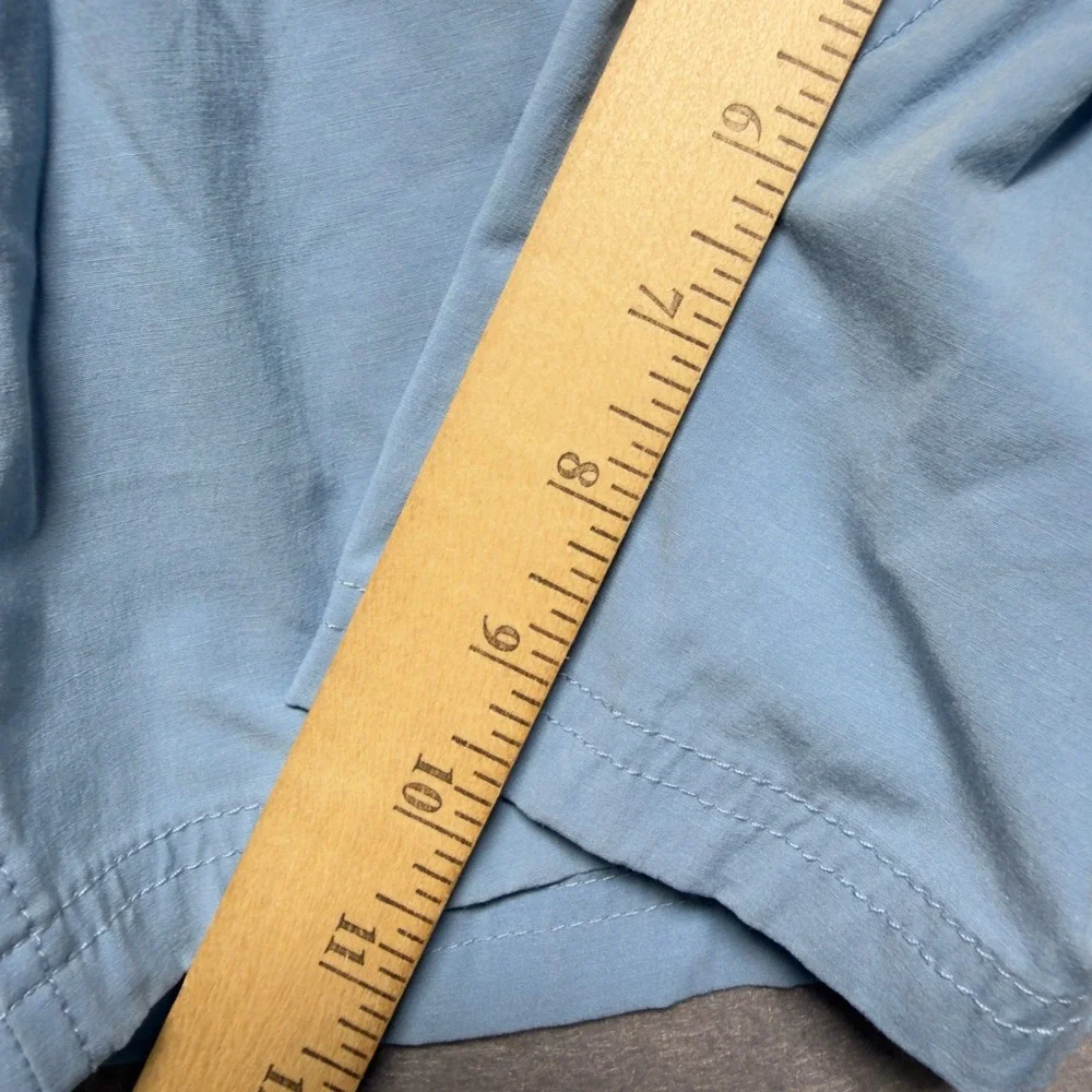 Huk Performance Fishing Shorts Men XXL Light Blue Zippered Cargo Pockets 38